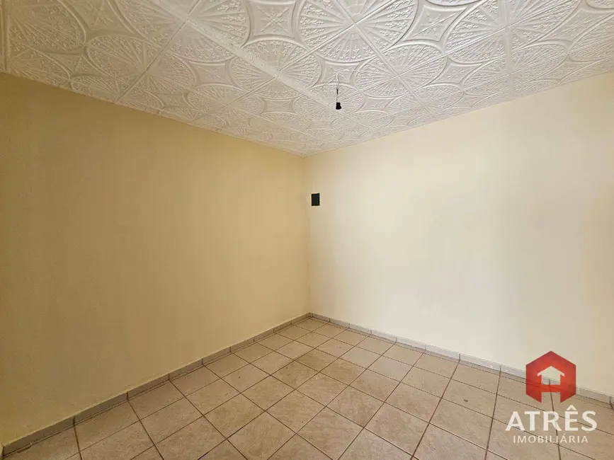 Foto 5 de Casa com 2 quartos para alugar, 70m2 em Setor Leste Universitário, Goiania - GO