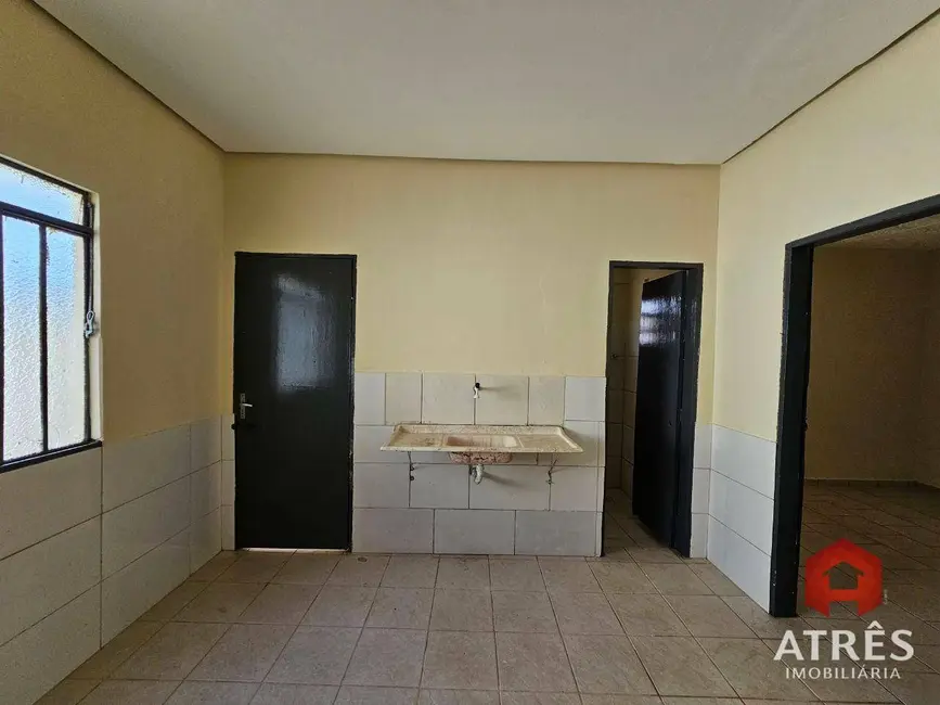 Foto 11 de Casa com 2 quartos para alugar, 70m2 em Setor Leste Universitário, Goiania - GO