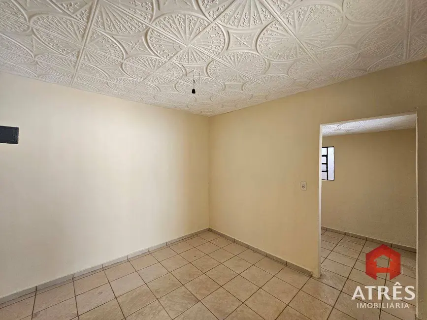Foto 7 de Casa com 2 quartos para alugar, 70m2 em Setor Leste Universitário, Goiania - GO