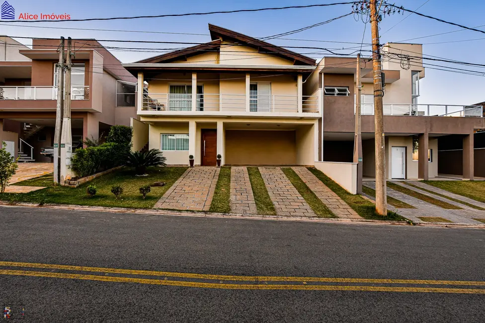 Foto 3 de Casa de Condomínio com 3 quartos à venda, 240m2 em Loteamento Residencial Santa Gertrudes, Valinhos - SP