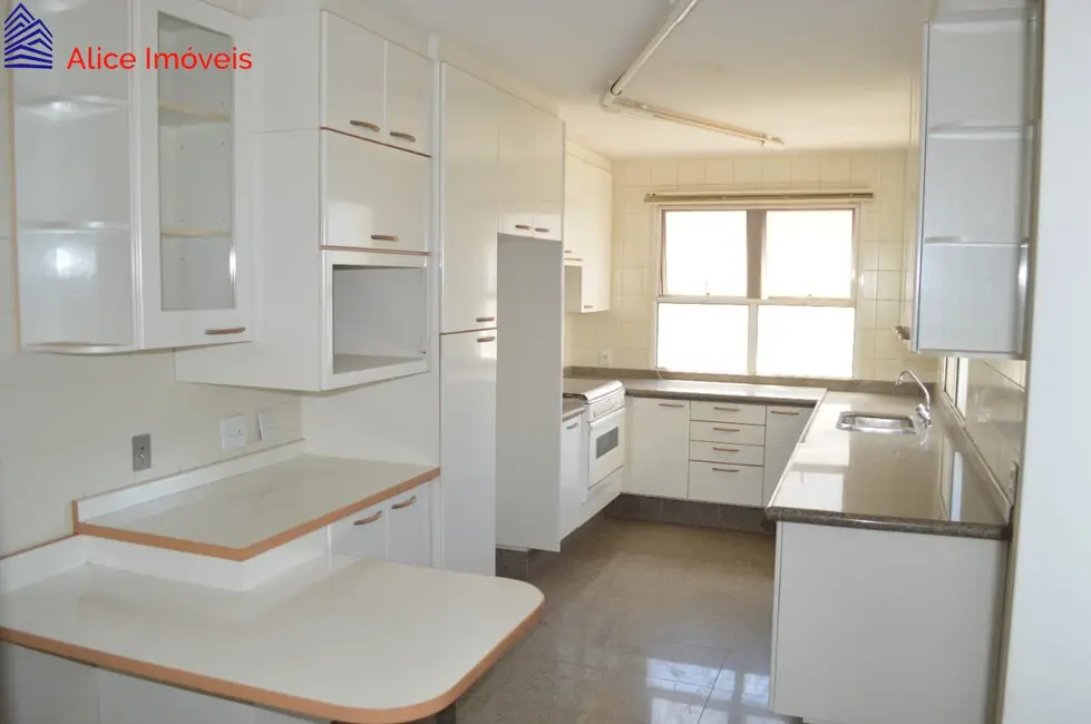 Apartamento com 4 quartos à venda e para alugar, 425m2 em Jardim Madalena, Campinas - SP - imagem 5 Foto 5 de Apartamento com 4 quartos à venda e para alugar, 425m2 em Jardim Madalena, Campinas - SP