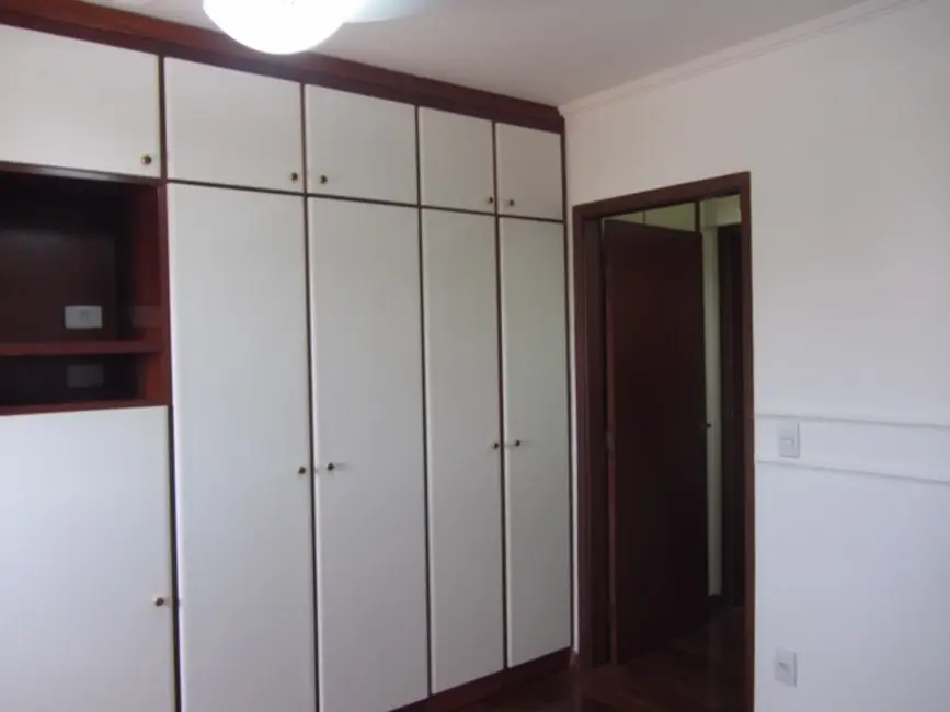 Apartamento com 4 quartos à venda, 245m2 em Jardim Flamboyant, Campinas - SP - imagem 4 Foto 4 de Apartamento com 4 quartos à venda, 245m2 em Jardim Flamboyant, Campinas - SP