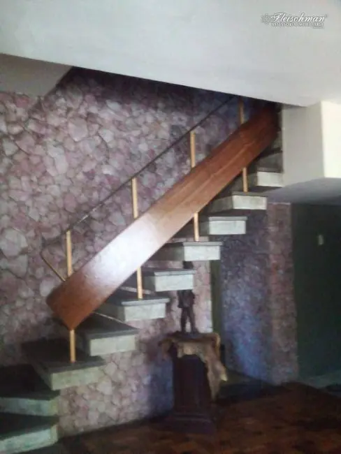 Casa com 4 quartos à venda, 331m2 em Encruzilhada, Recife - PE - imagem 4 Foto 4 de Casa com 4 quartos à venda, 331m2 em Encruzilhada, Recife - PE