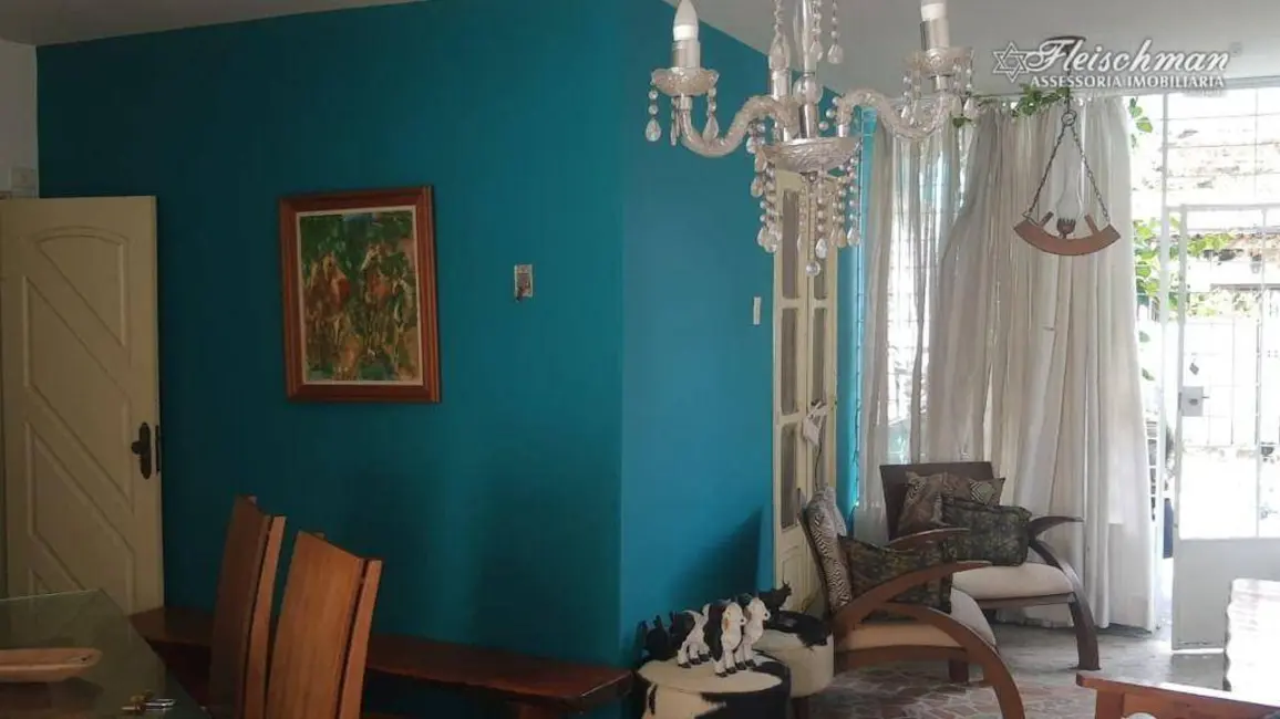 Casa com 4 quartos à venda, 331m2 em Encruzilhada, Recife - PE - imagem 3 Foto 3 de Casa com 4 quartos à venda, 331m2 em Encruzilhada, Recife - PE