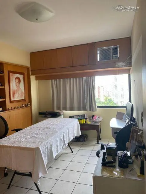 Foto 8 de Apartamento com 4 quartos à venda, 186m2 em Casa Amarela, Recife - PE