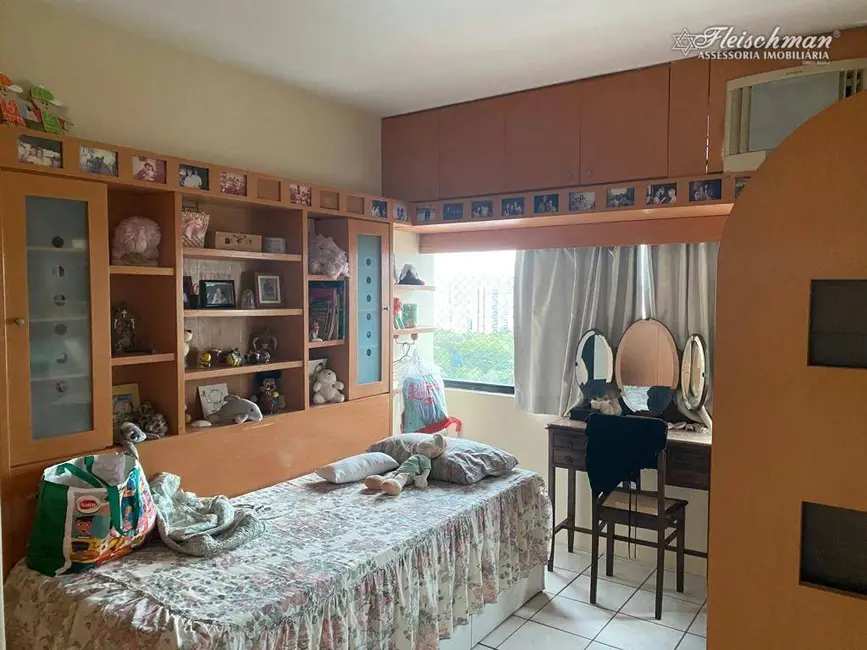 Foto 5 de Apartamento com 4 quartos à venda, 186m2 em Casa Amarela, Recife - PE