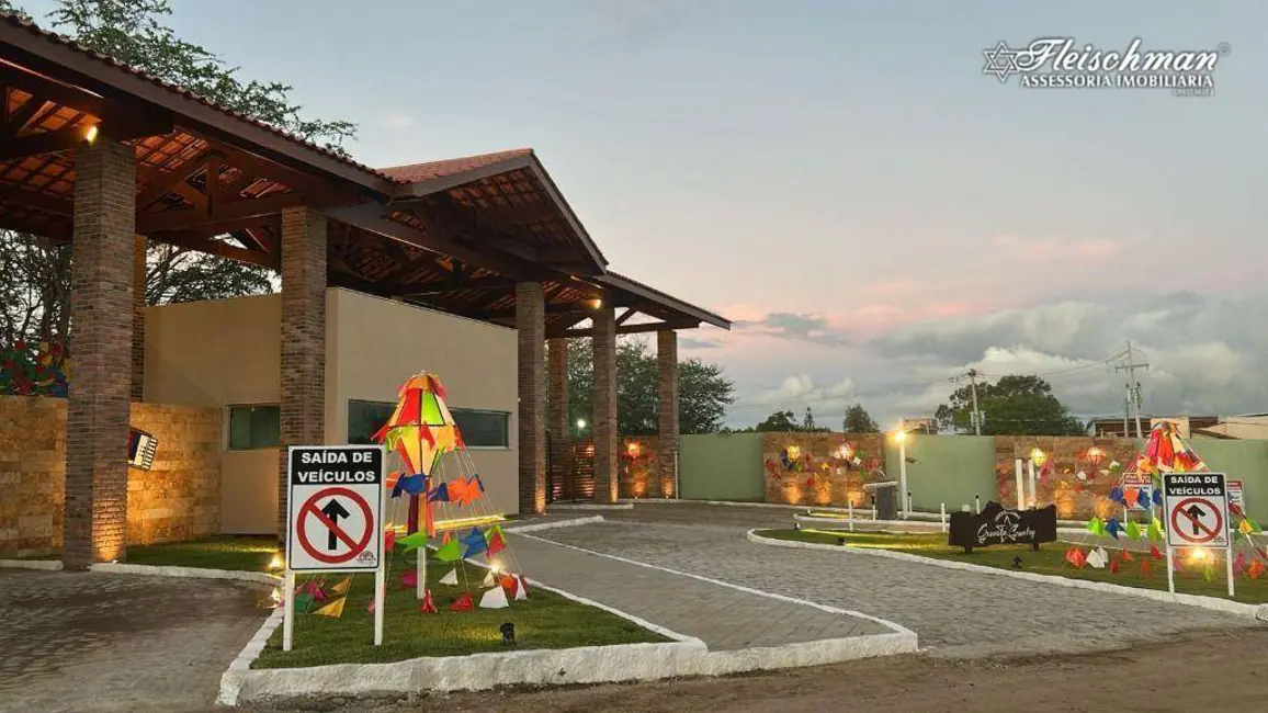 Foto 1 de Casa de Condomínio com 5 quartos à venda, 1000m2 em Saire - PE