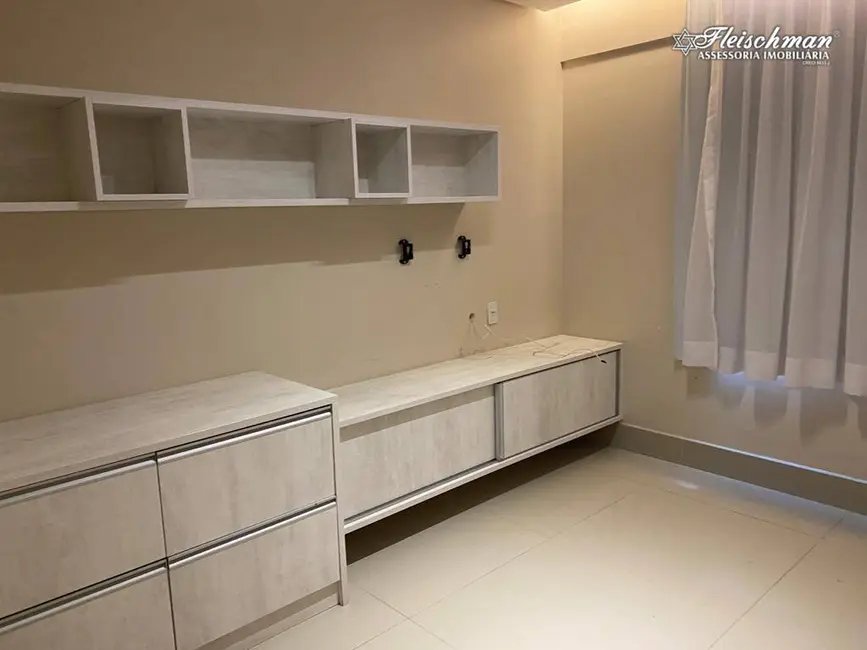 Foto 7 de Apartamento com 4 quartos para alugar, 175m2 em Monteiro, Recife - PE