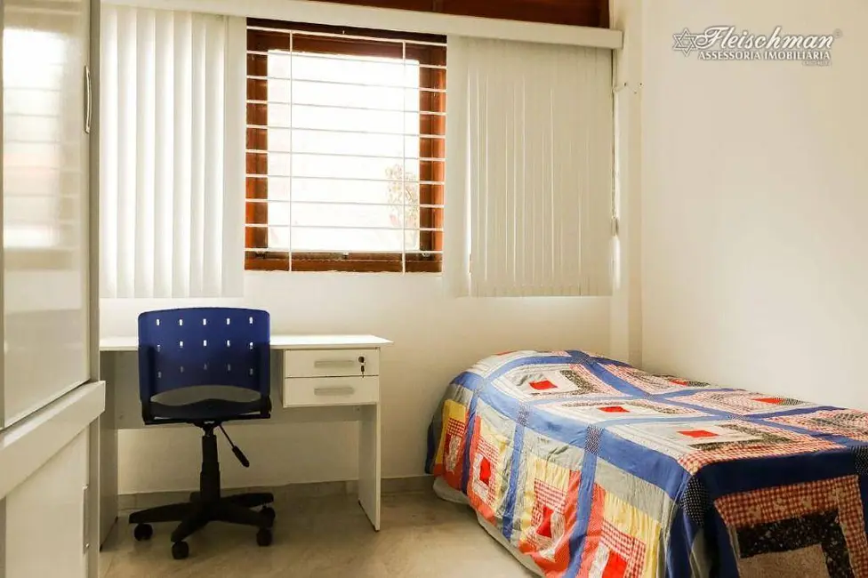 Casa com 10 quartos à venda e para alugar, 450m2 em Madalena, Recife - PE - imagem 8 Foto 8 de Casa com 10 quartos à venda e para alugar, 450m2 em Madalena, Recife - PE