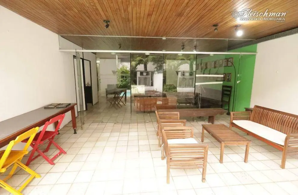 Casa com 5 quartos à venda e para alugar, 616m2 em Casa Amarela, Recife - PE - imagem 5 Foto 5 de Casa com 5 quartos à venda e para alugar, 616m2 em Casa Amarela, Recife - PE