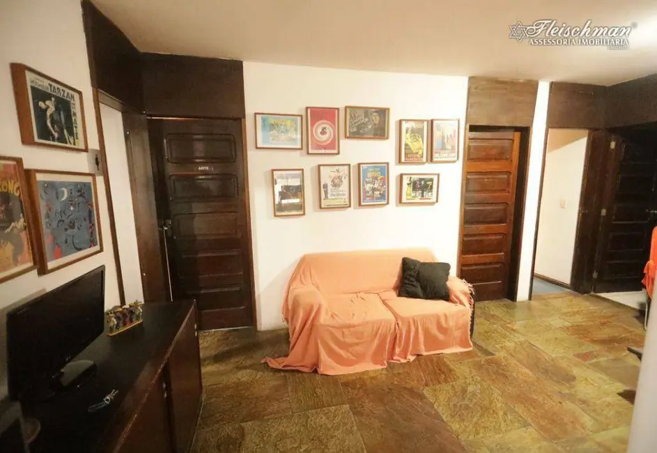 Casa com 5 quartos à venda e para alugar, 616m2 em Casa Amarela, Recife - PE - imagem 9 Foto 9 de Casa com 5 quartos à venda e para alugar, 616m2 em Casa Amarela, Recife - PE