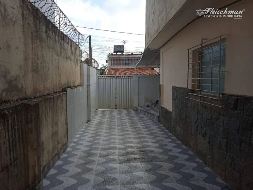 Foto 4 de Casa com 6 quartos à venda, 300m2 em Bongi, Recife - PE