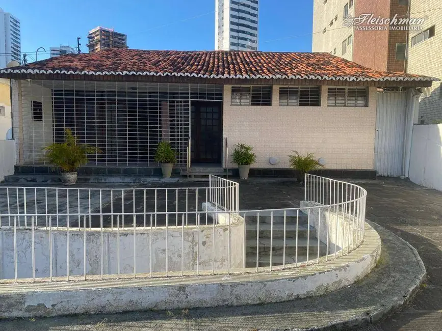 Foto 2 de Casa com 8 quartos à venda, 450m2 em Torre, Recife - PE