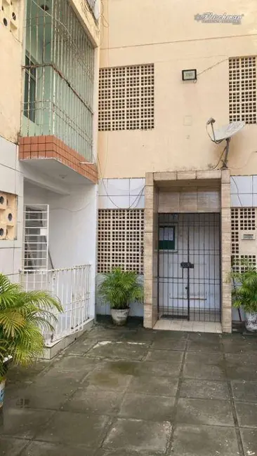 Foto 2 de Apartamento com 1 quarto à venda, 46m2 em Candeias, Jaboatao Dos Guararapes - PE