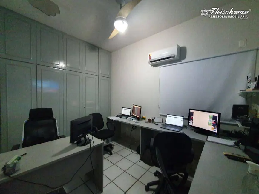 Foto 13 de Casa à venda, 517m2 em Tamarineira, Recife - PE