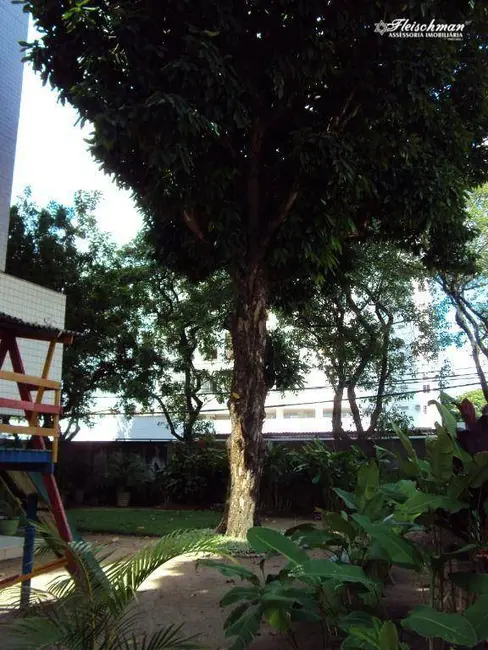 Foto 9 de Apartamento com 2 quartos para alugar, 72m2 em Casa Forte, Recife - PE