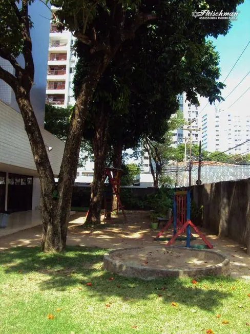 Foto 8 de Apartamento com 2 quartos para alugar, 72m2 em Casa Forte, Recife - PE