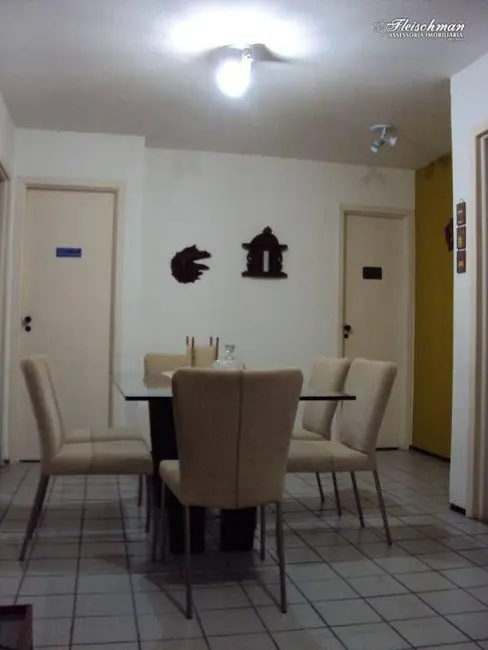 Foto 1 de Apartamento com 2 quartos para alugar, 72m2 em Casa Forte, Recife - PE
