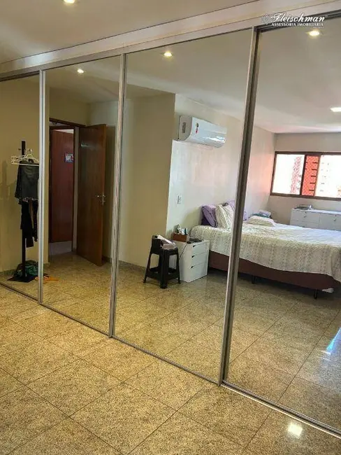 Foto 8 de Apartamento com 4 quartos à venda, 215m2 em Madalena, Recife - PE