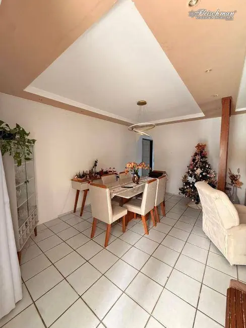 Foto 2 de Casa com 7 quartos à venda, 300m2 em Imbiribeira, Recife - PE