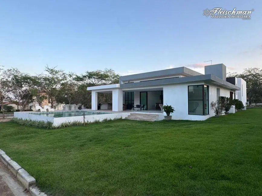 Foto 1 de Casa de Condomínio com 4 quartos à venda, 1000m2 em Saire - PE