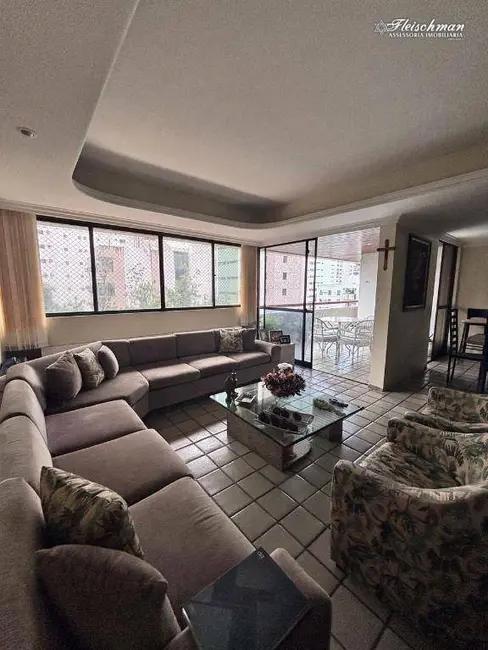 Foto 6 de Apartamento com 3 quartos à venda, 165m2 em Casa Amarela, Recife - PE