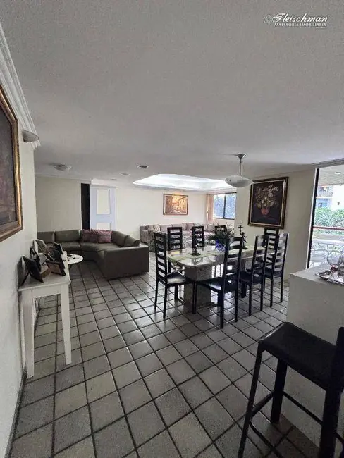 Foto 8 de Apartamento com 3 quartos à venda, 165m2 em Casa Amarela, Recife - PE