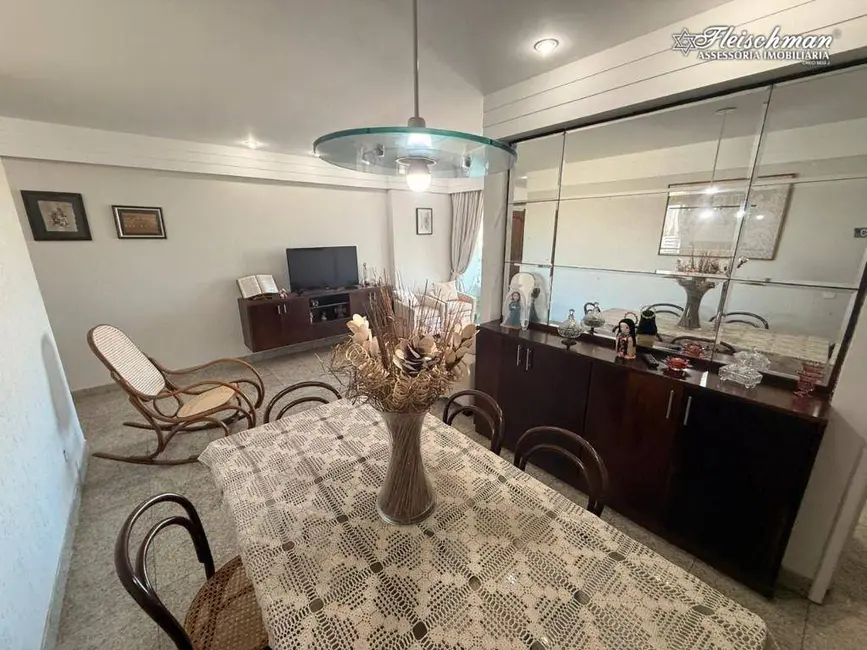 Apartamento com 3 quartos à venda, 105m2 em Casa Forte, Recife - PE - imagem 7 Foto 7 de Apartamento com 3 quartos à venda, 105m2 em Casa Forte, Recife - PE