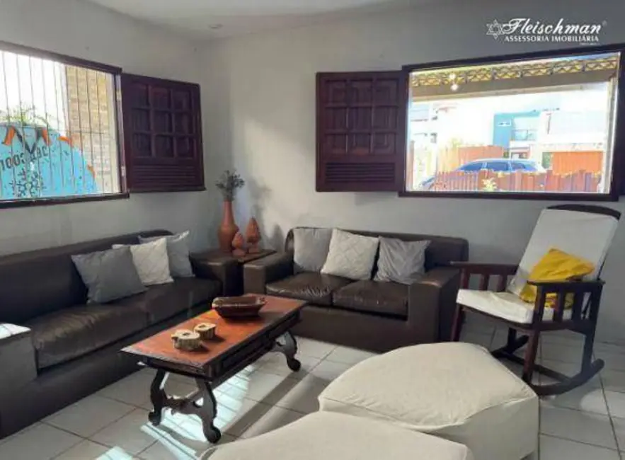 Casa com 7 quartos à venda, 250m2 em Ipojuca - PE - imagem 1 Foto 1 de Casa com 7 quartos à venda, 250m2 em Ipojuca - PE