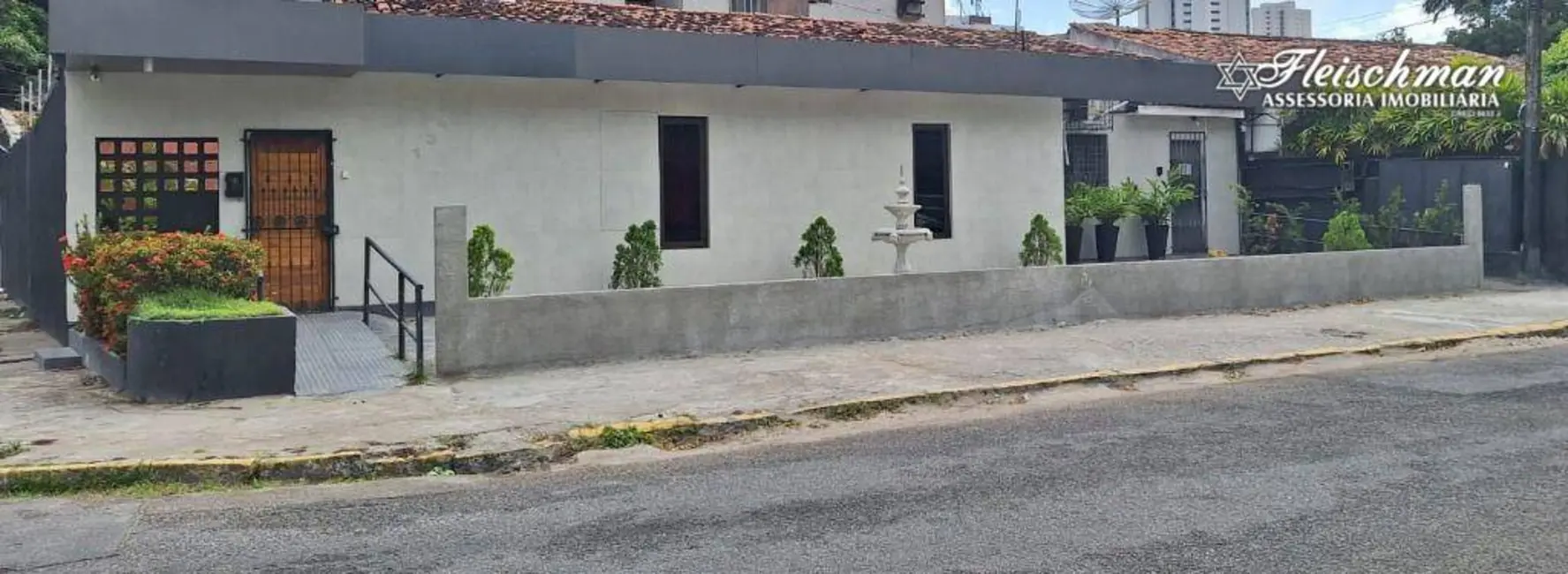 Foto 1 de Casa à venda e para alugar, 357m2 em Casa Forte, Recife - PE