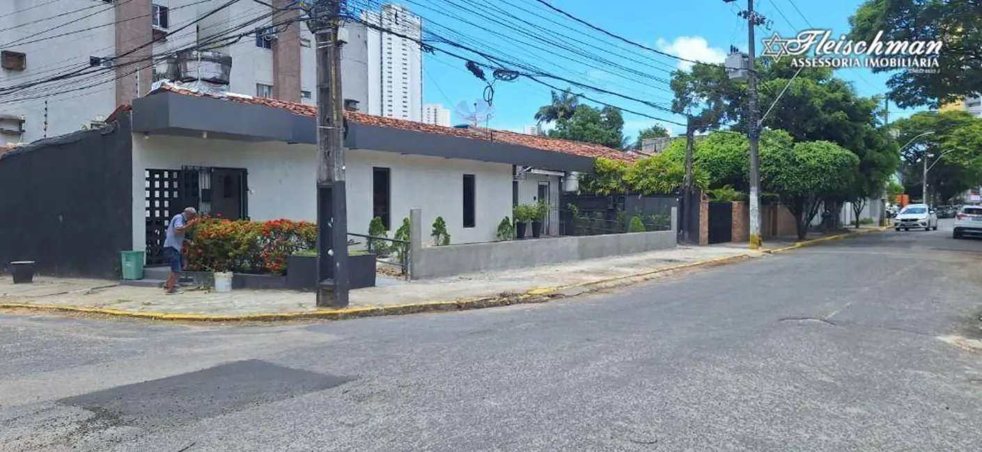 Foto 2 de Casa à venda e para alugar, 357m2 em Casa Forte, Recife - PE