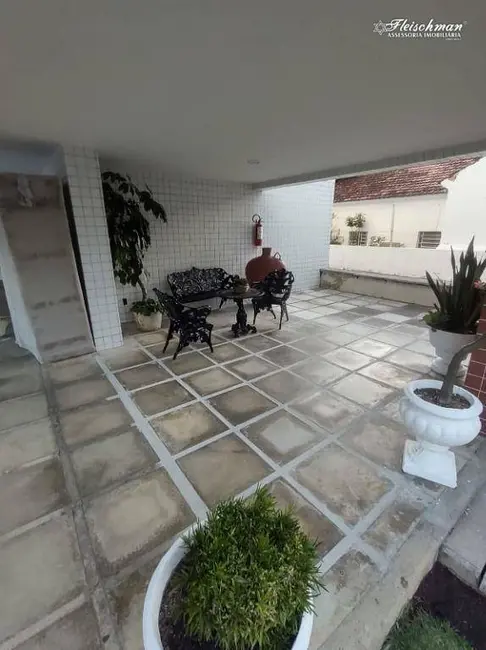Foto 5 de Apartamento com 2 quartos à venda, 75m2 em Santo Amaro, Recife - PE