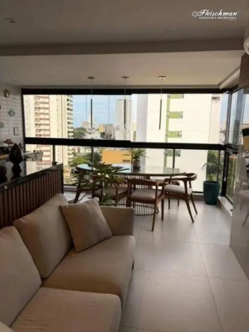 Foto 1 de Apartamento com 2 quartos para alugar, 68m2 em Espinheiro, Recife - PE