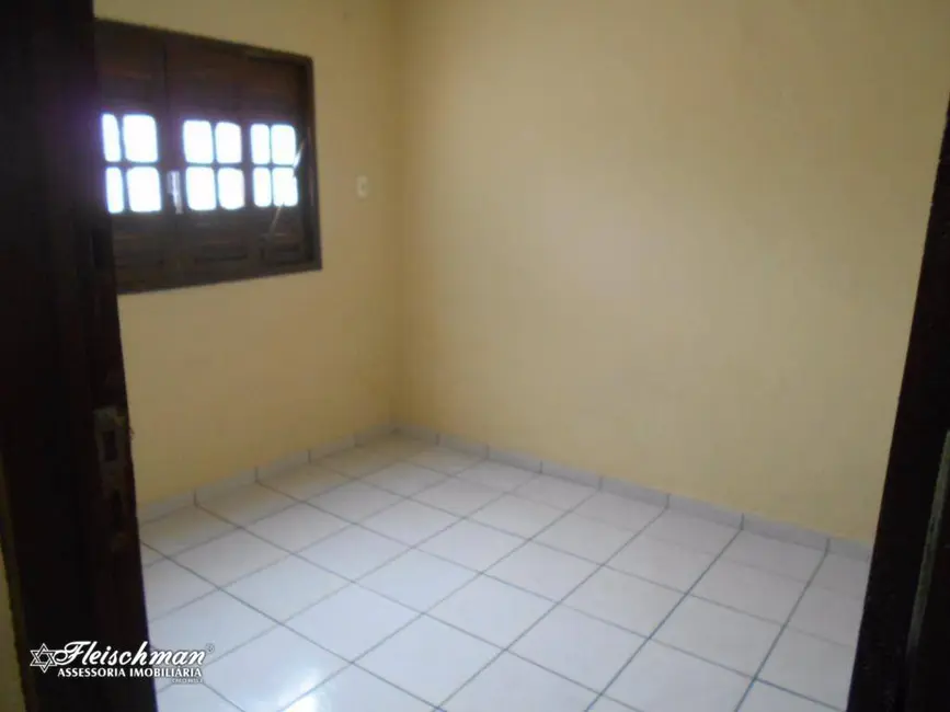 Casa com 3 quartos à venda, 170m2 em Moreno - PE - imagem 8 Foto 8 de Casa com 3 quartos à venda, 170m2 em Moreno - PE