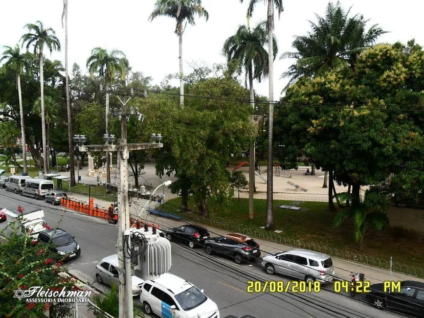 Apartamento com 3 quartos à venda, 153m2 em Derby, Recife - PE - imagem 4 Foto 4 de Apartamento com 3 quartos à venda, 153m2 em Derby, Recife - PE