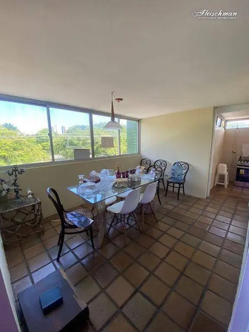 Apartamento com 3 quartos à venda, 153m2 em Derby, Recife - PE - imagem 4 Foto 4 de Apartamento com 3 quartos à venda, 153m2 em Derby, Recife - PE