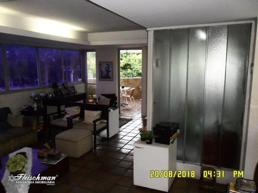 Apartamento com 3 quartos à venda, 153m2 em Derby, Recife - PE - imagem 2 Foto 2 de Apartamento com 3 quartos à venda, 153m2 em Derby, Recife - PE