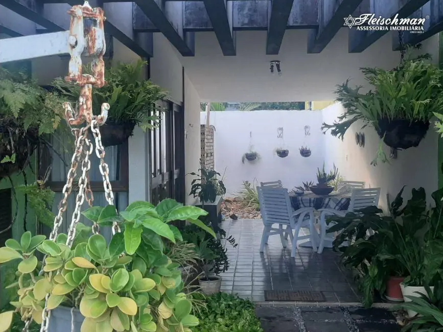Casa com 4 quartos à venda, 563m2 em Piedade, Jaboatao Dos Guararapes - PE - imagem 4 Foto 4 de Casa com 4 quartos à venda, 563m2 em Piedade, Jaboatao Dos Guararapes - PE