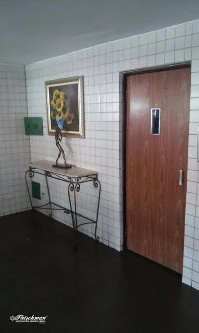 Apartamento com 3 quartos à venda, 107m2 em Madalena, Recife - PE - imagem 5 Foto 5 de Apartamento com 3 quartos à venda, 107m2 em Madalena, Recife - PE