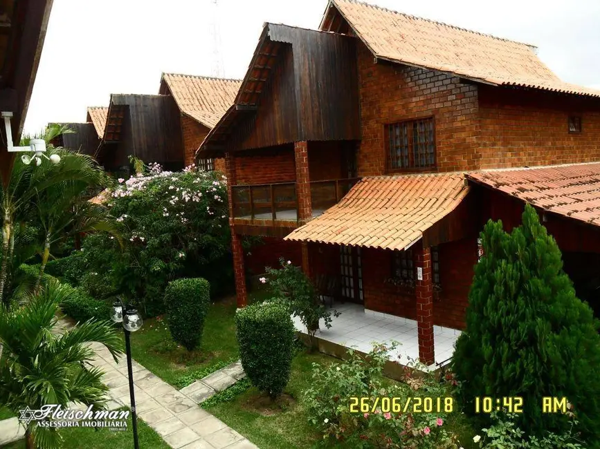 Foto 1 de Casa de Condomínio com 5 quartos à venda, 230m2 em Santana, Gravata - PE