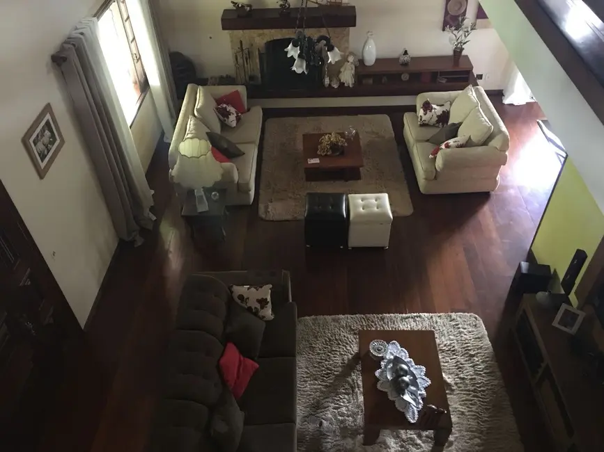 Foto 6 de Casa com 6 quartos à venda, 380m2 em Área Rural de Teresópolis, Teresopolis - RJ