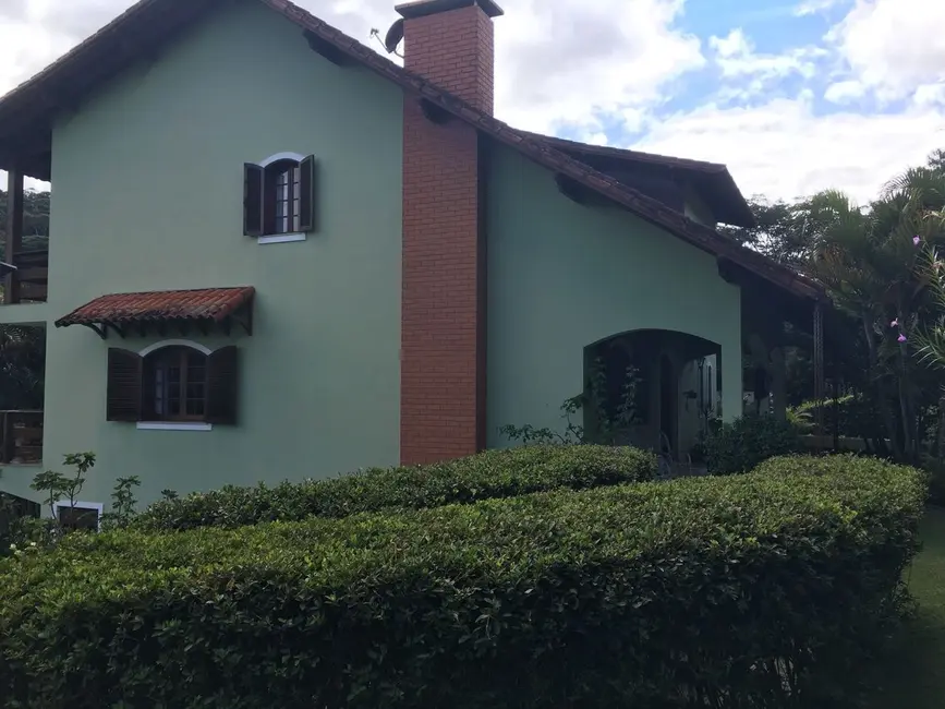 Foto 2 de Casa com 6 quartos à venda, 380m2 em Área Rural de Teresópolis, Teresopolis - RJ