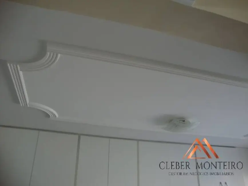 Sobrado com 3 quartos à venda, 149m2 em Novo Mundo, Curitiba - PR - imagem 7 Foto 7 de Sobrado com 3 quartos à venda, 149m2 em Novo Mundo, Curitiba - PR