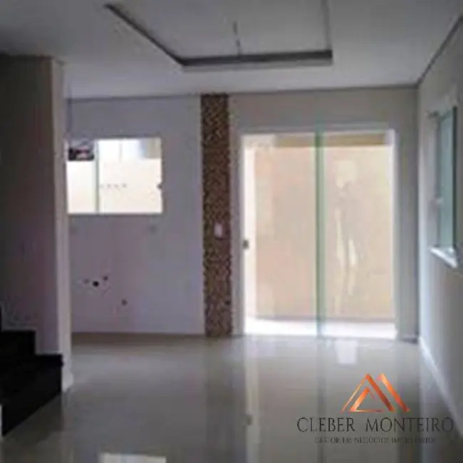 Sobrado com 3 quartos à venda, 134m2 em Pinheirinho, Curitiba - PR - imagem 9 Foto 9 de Sobrado com 3 quartos à venda, 134m2 em Pinheirinho, Curitiba - PR