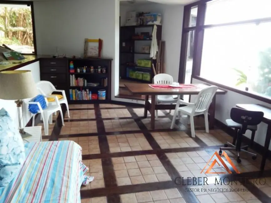 Foto 6 de Casa com 5 quartos à venda, 537m2 em Governador Celso Ramos - SC