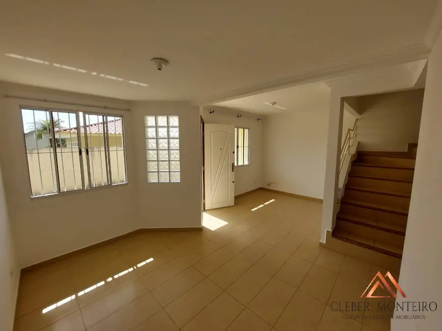 Sobrado com 3 quartos à venda, 132m2 em Xaxim, Curitiba - PR - imagem 9 Foto 9 de Sobrado com 3 quartos à venda, 132m2 em Xaxim, Curitiba - PR