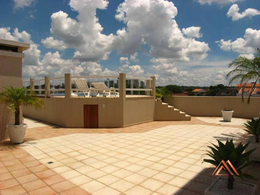 Apartamento com 4 quartos à venda, 199m2 em Campina do Siqueira, Curitiba - PR - imagem 9 Foto 9 de Apartamento com 4 quartos à venda, 199m2 em Campina do Siqueira, Curitiba - PR