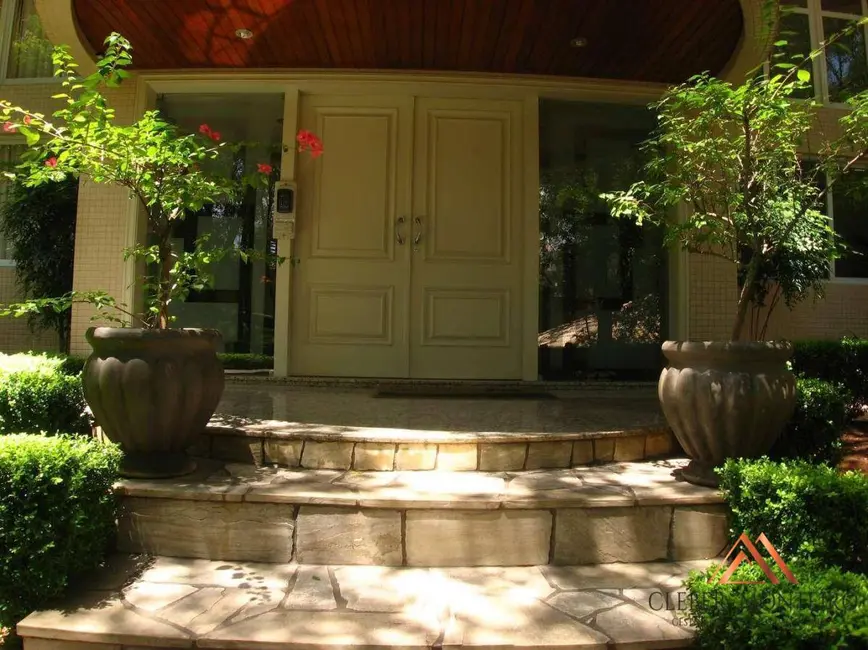 Apartamento com 4 quartos à venda, 199m2 em Campina do Siqueira, Curitiba - PR - imagem 5 Foto 5 de Apartamento com 4 quartos à venda, 199m2 em Campina do Siqueira, Curitiba - PR