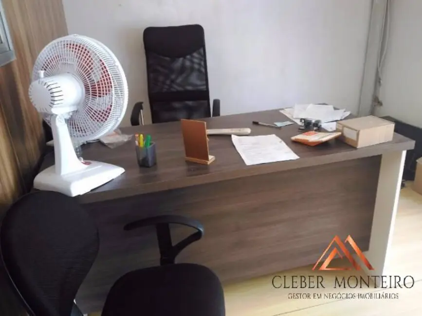 Armazém / Galpão à venda, 250m2 em Xaxim, Curitiba - PR - imagem 7 Foto 7 de Armazém / Galpão à venda, 250m2 em Xaxim, Curitiba - PR