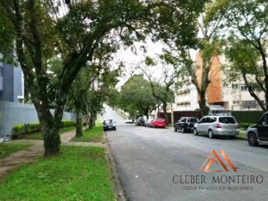 Terreno / Lote à venda, 810m2 em Ahú, Curitiba - PR - imagem 7 Foto 7 de Terreno / Lote à venda, 810m2 em Ahú, Curitiba - PR